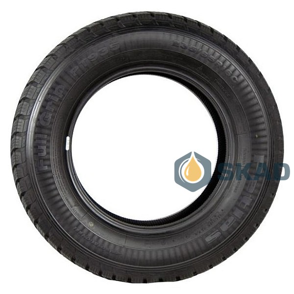 Зимові шини Petlas Full Grip PT935 215/75 R16C 116/114R pls212357
