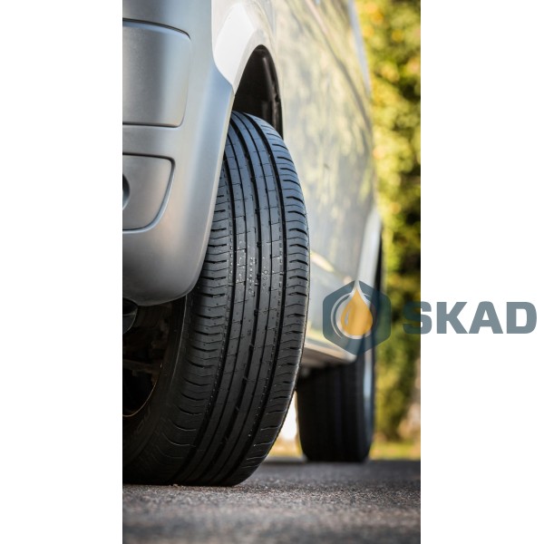 Nokian Hakka C2 215/70 R15C 109/107R